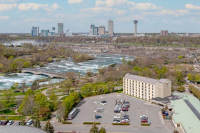 Гостиница Comfort Inn The Pointe  Ниагара Фолс